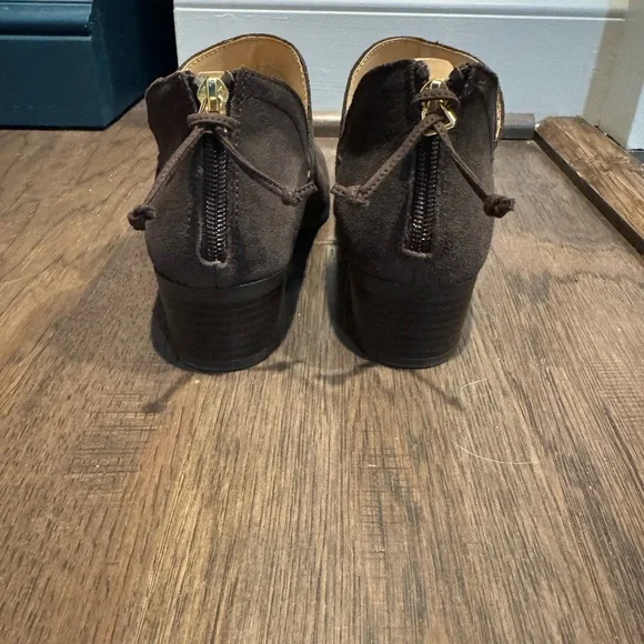 Kenneth Cole Chocolate Suede Ankle Booties - Picture 3 of 7